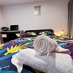 Maison Moderna-8 Personnes-wifi-centre Σπίτι διακοπών *