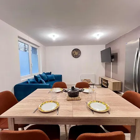 Maison Moderna-8 Personnes-wifi-centre