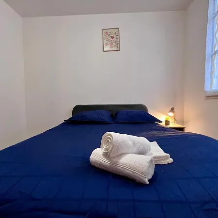 Holiday home Maison Moderna-8 Personnes-wifi-centre *