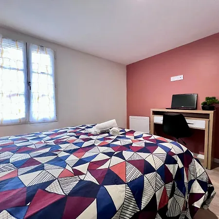 Maison Moderna-8 Personnes-wifi-centre Ferienhaus *