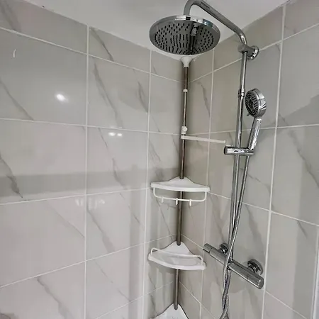 Maison Moderna-8 Personnes-wifi-centre *