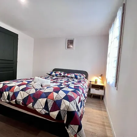 בית נופש Maison Moderna-8 Personnes-wifi-centre *