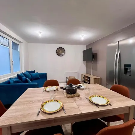 Maison Moderna-8 Personnes-wifi-centre פונטנה-לה-קומט