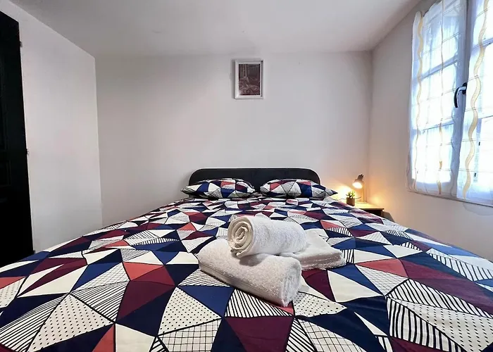 Hébergement de vacances Maison Moderna-8 Personnes-wifi-centre *