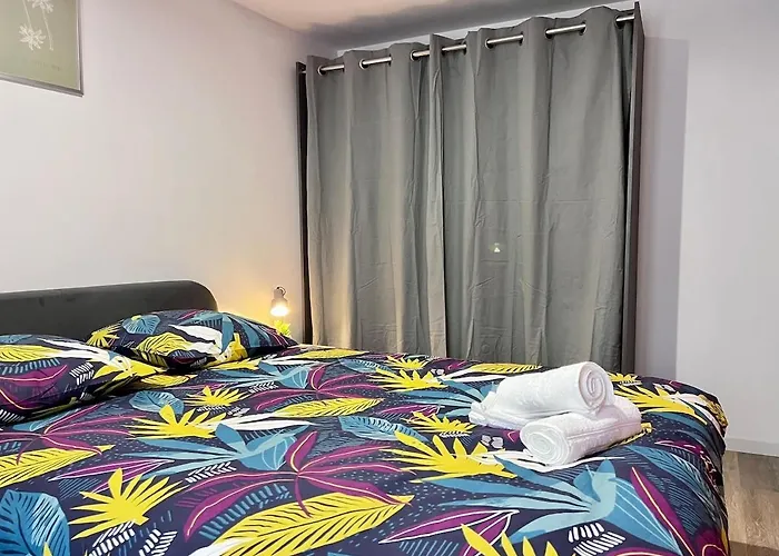 Maison Moderna-8 Personnes-wifi-centre * Fontenay-le-Comte